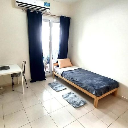Dubai Homestay - Private Single Room Экстерьер фото