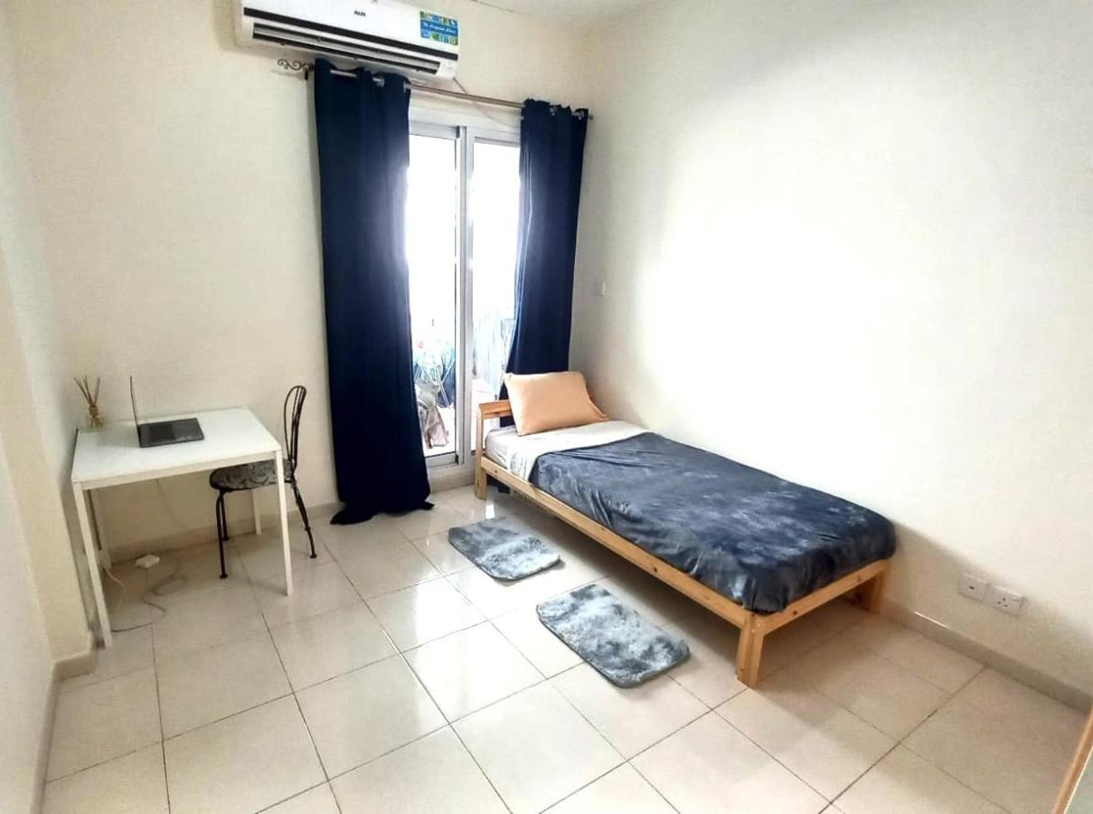 Dubai Homestay - Private Single Room Экстерьер фото